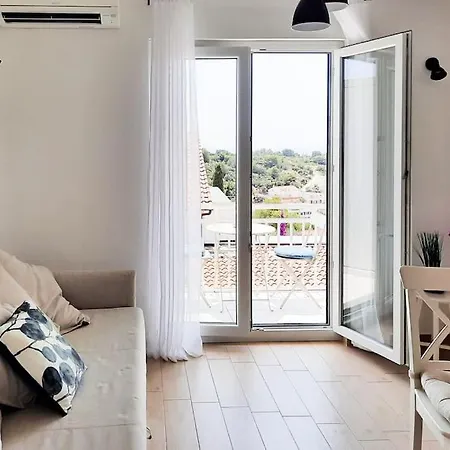 Walk To The From A Cool And Modern Apartamento