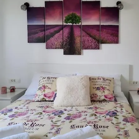 Walk To The From A Cool And Modern 아파트 흐바르