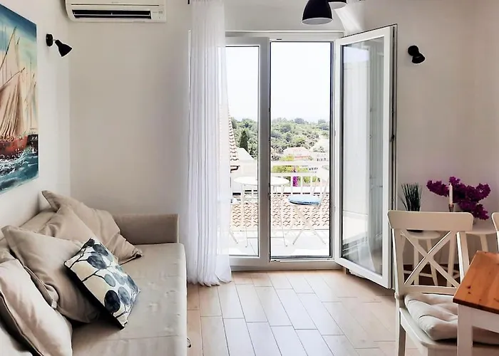 Walk To The From A Cool And Modern 아파트